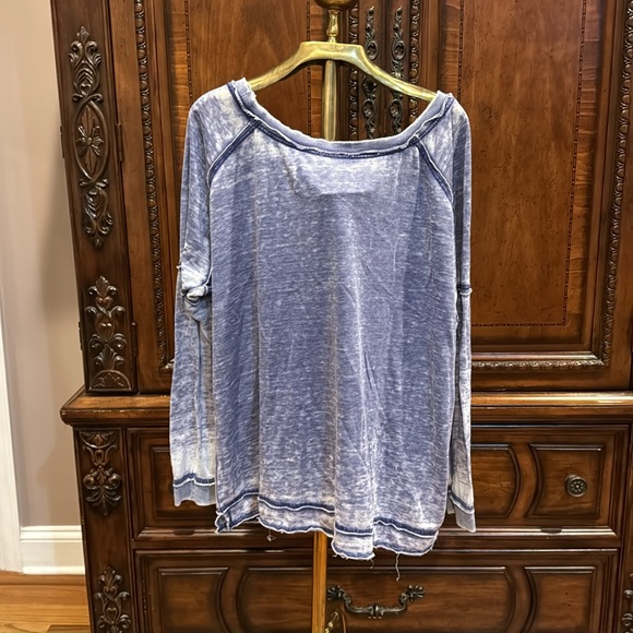Free People distressed sweatshirt size L - Picture 2 of 3